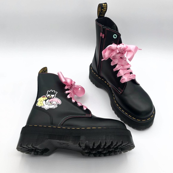 Dr. Martens x Hello Kitty Jadon Boots - Picture 1 of 13